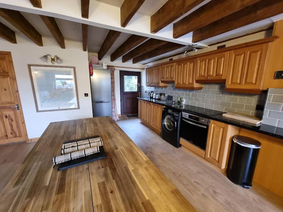 Yr Hen Efail Villa Ederyn Exteriör bild